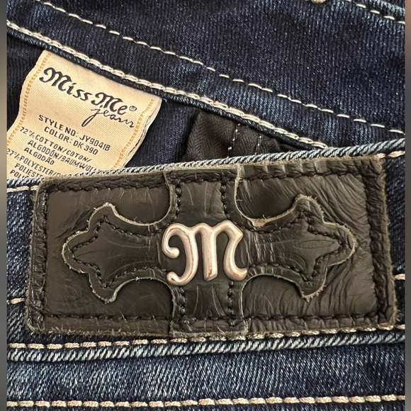 Miss Me Embellished Mid Rise Boot Jeans 30/33💎 - Picture 9 of 16